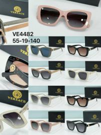 Picture of Versace Sunglasses _SKUfw55825921fw
